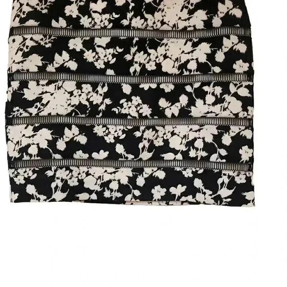 White House Black Market Women's White & Black Floral w Lattice Lined Pencil Str - Picture 5 of 11